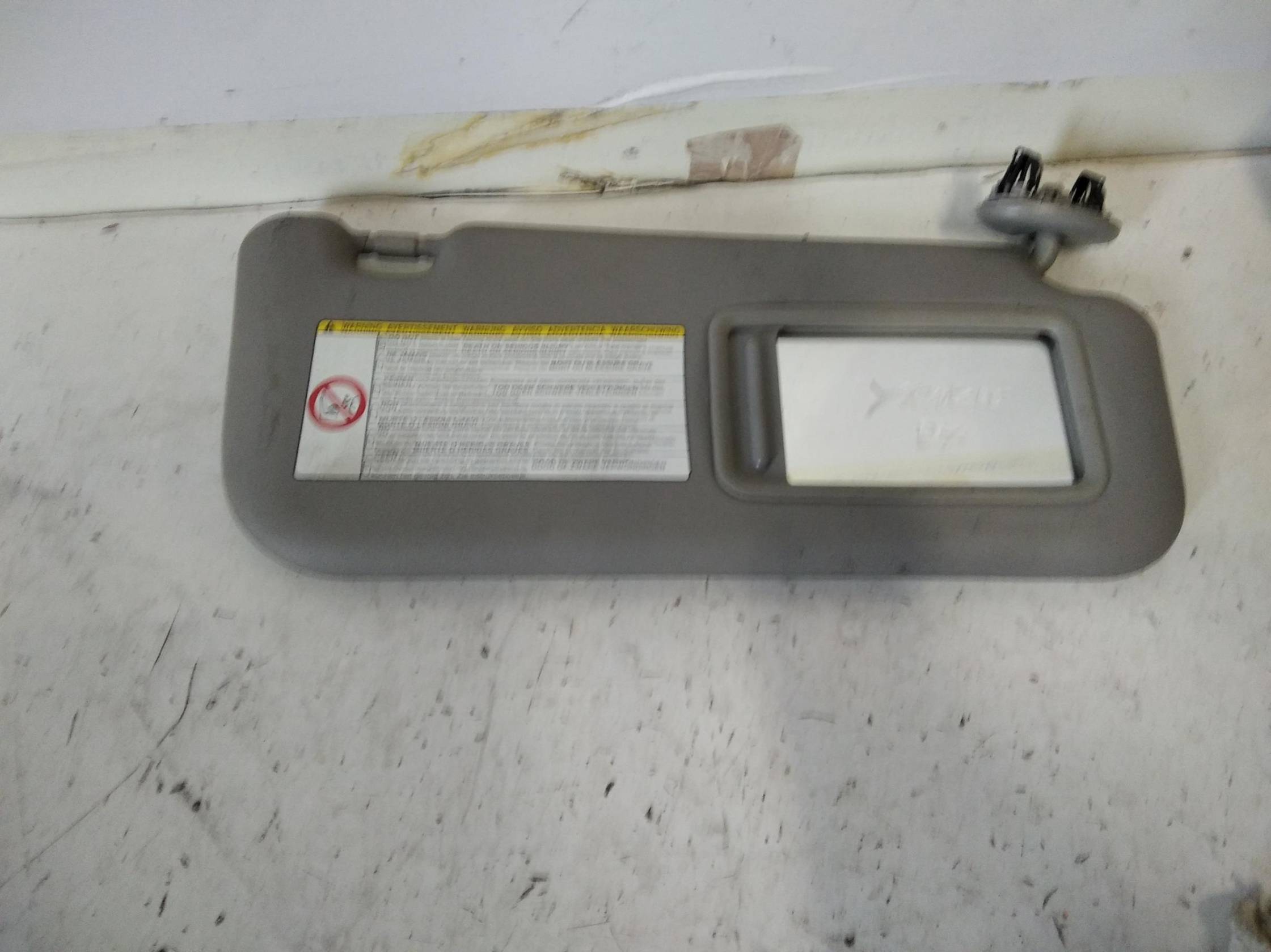 Aletta parasole parabrezza dx.